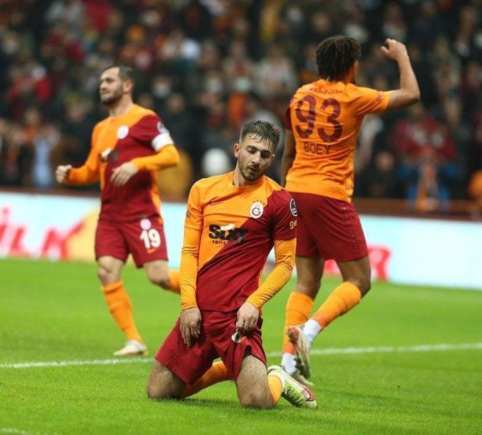 Son dakika haberi Yılın transferini Galatasaray yapıyor James Rodriguez bombası