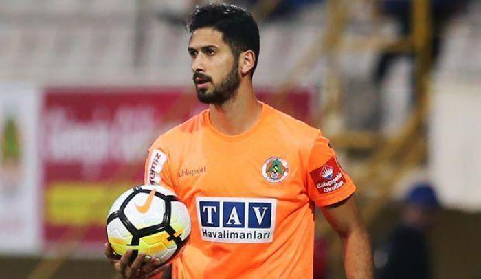 Emre Akbaba için 3 büyükler devrede
