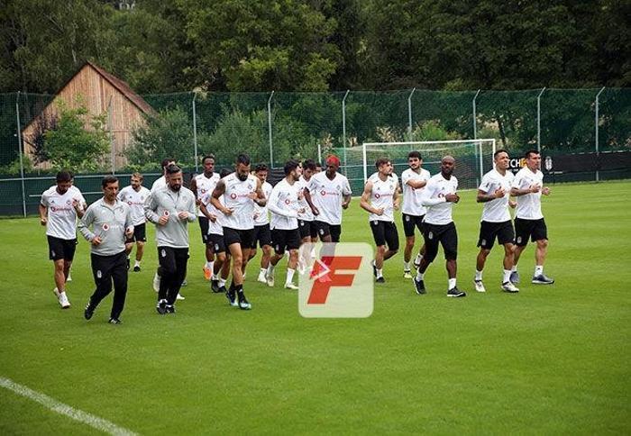 İlhan Mansızdan Oğuzhan Özyakupa yakın markaj