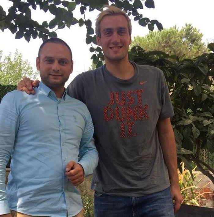 Havaalanında yaşayan basketbolcu Mehmet Şanlının dramatik hikayesi