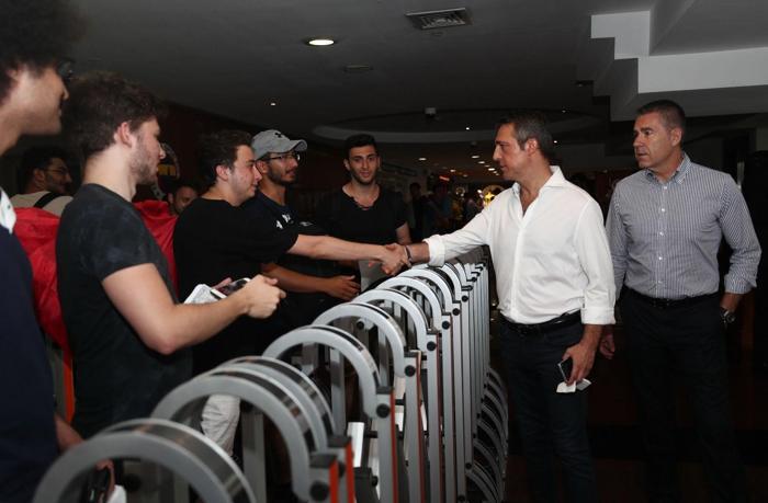 Ali Koçtan taraftarlara büyük jest