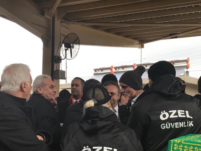 Fatih Terimin babası Talat Terim son yolculuğuna uğurlandı