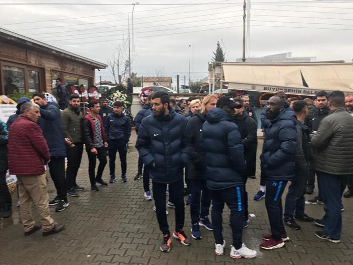 Fatih Terimin babası Talat Terim son yolculuğuna uğurlandı