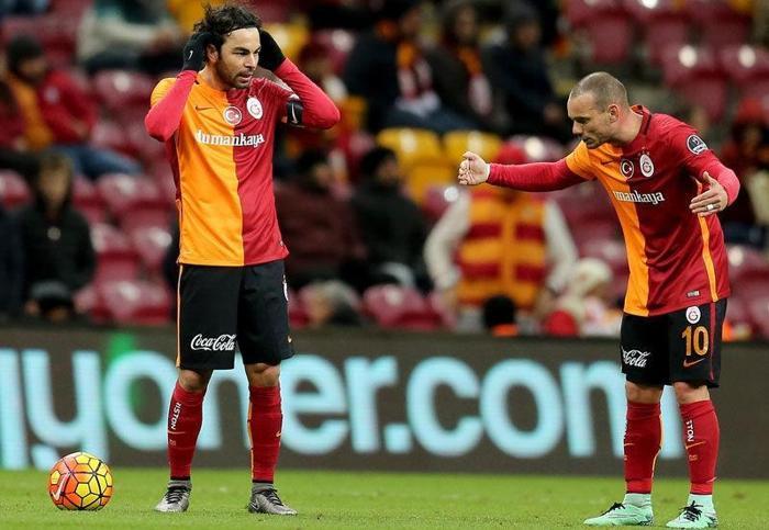 Fatih Altaylıdan salvolar