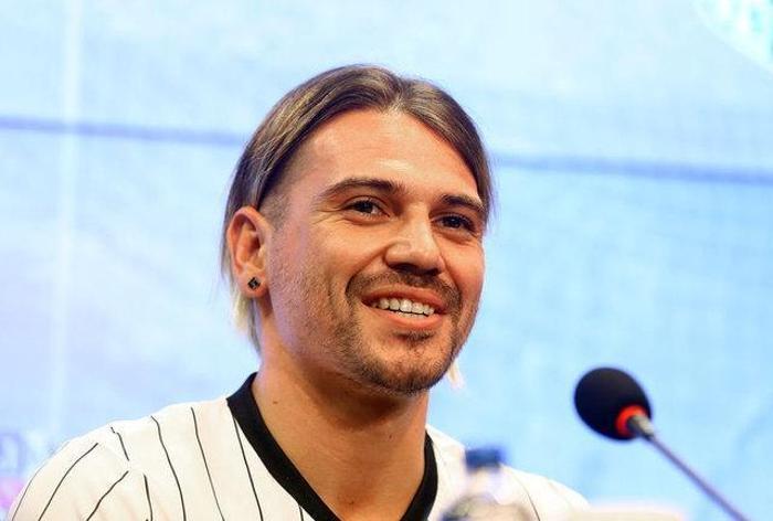 Sabri Sarıoğluna büyük şok Transfer döneminde yine boşta kaldı