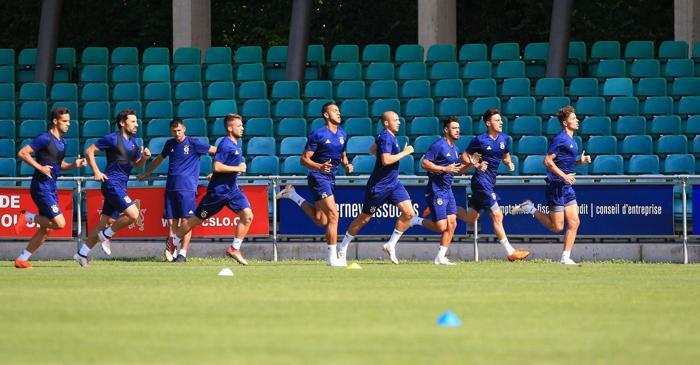 Phillip Cocu futbolcuların pestilini çıkardı