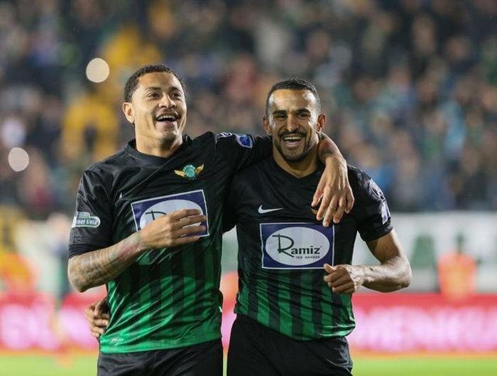 Sabri Sarıoğluna büyük şok Transfer döneminde yine boşta kaldı
