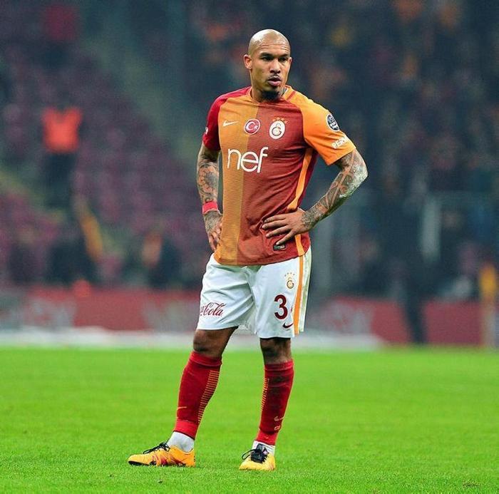 Sneijder ve ben açık sözlüyüz