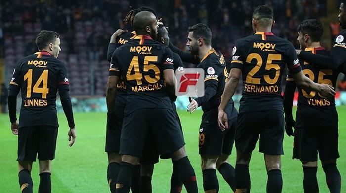 Türk Telekom Stadında Elif Aksu sürprizi Neymarın partisinden Galatasaray maçına...