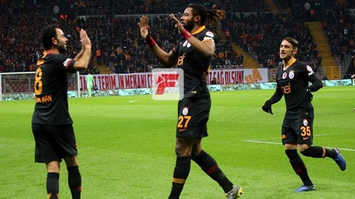 Türk Telekom Stadında Elif Aksu sürprizi Neymarın partisinden Galatasaray maçına...