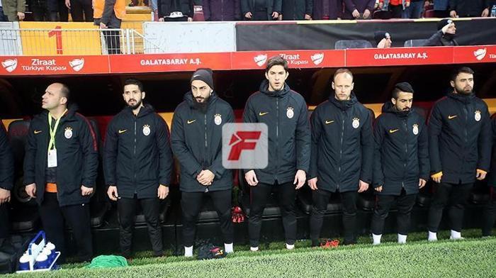 Türk Telekom Stadında Elif Aksu sürprizi Neymarın partisinden Galatasaray maçına...