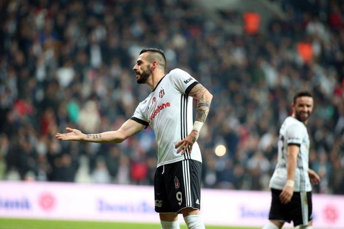 Negredo İspanyaya dönüyor
