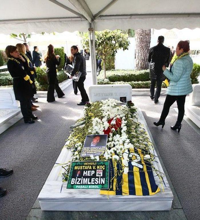 Mustafa Koç kabri başında anıldı