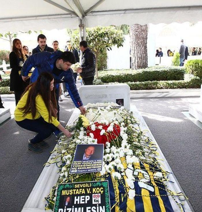 Mustafa Koç kabri başında anıldı