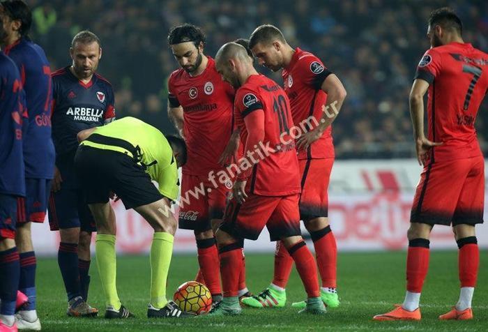Sneijder resti çekti