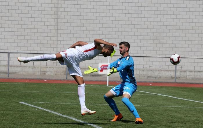 Galatasarayda Muğdat Çelik, ilk maçına çıktı