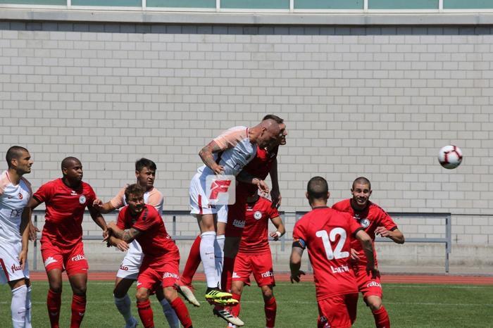 Galatasarayda Muğdat Çelik, ilk maçına çıktı