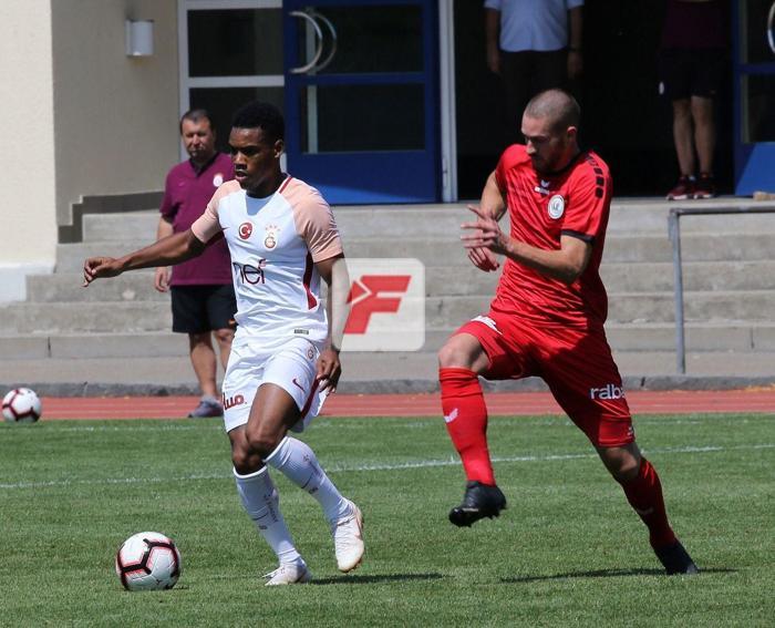 Galatasarayda Muğdat Çelik, ilk maçına çıktı