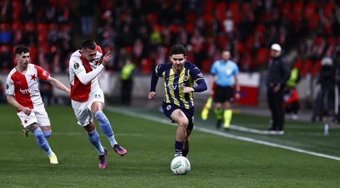Fanatik yazarları Fenerbahçenin Slavia Praga elenişini değerlendirdi