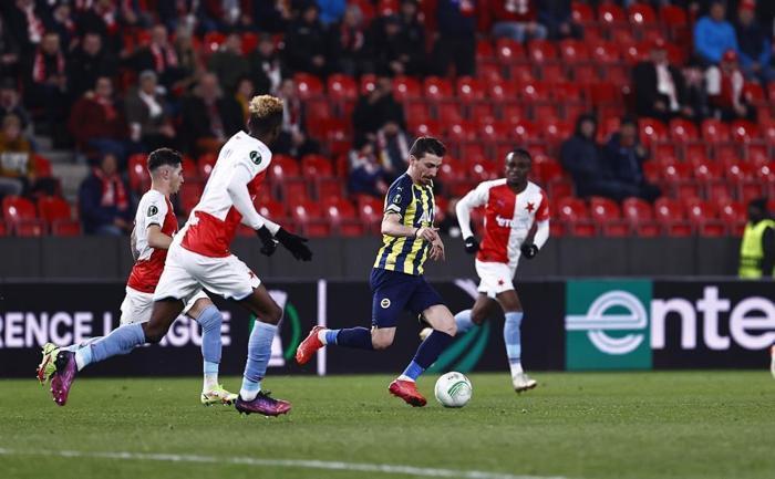 Fanatik yazarları Fenerbahçenin Slavia Praga elenişini değerlendirdi