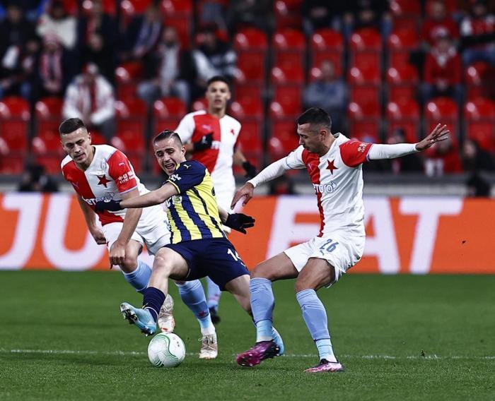 Fanatik yazarları Fenerbahçenin Slavia Praga elenişini değerlendirdi