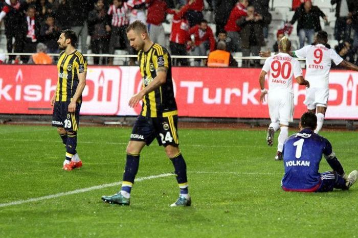 Mehmet Demirkol: Mustafa Denizli istifa edecek haldedir