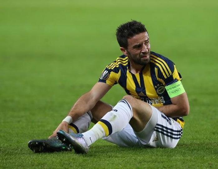 Beşiktaş büyük oynuyor Mehmet Topal ile Gökhan Gönül...