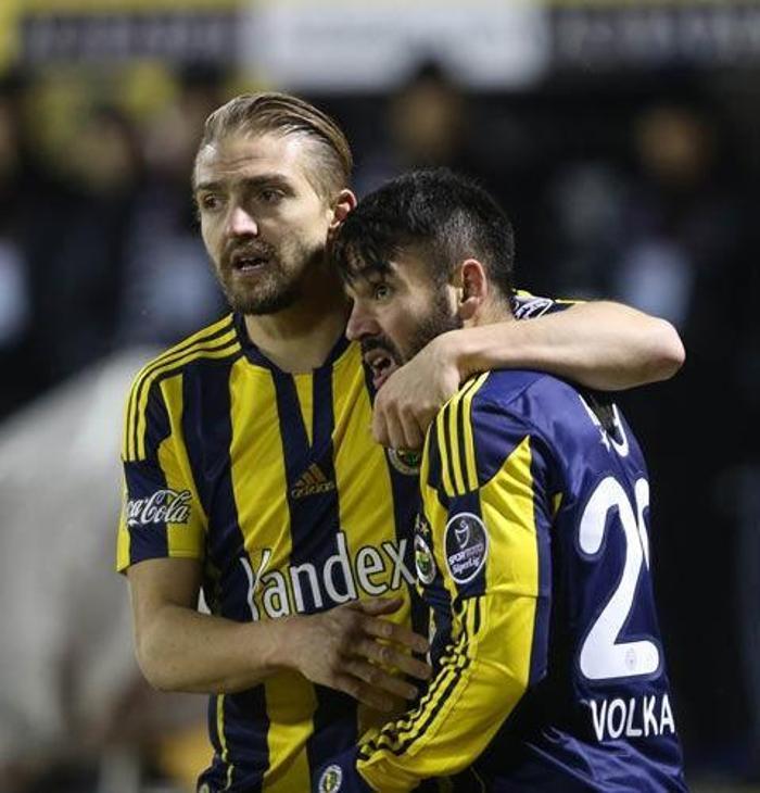 Beşiktaş büyük oynuyor Mehmet Topal ile Gökhan Gönül...