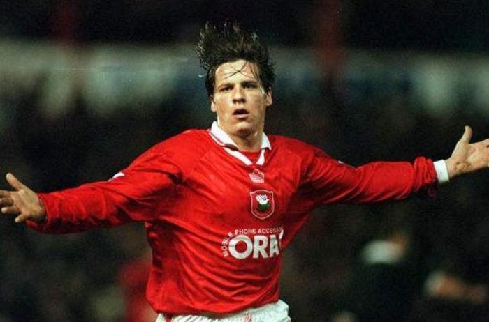 DARREN BARNARD