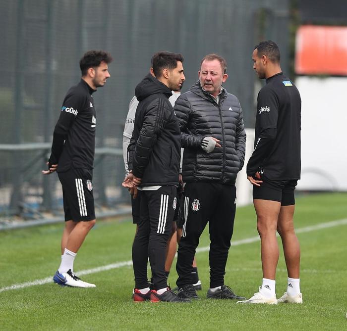 Son dakika Beşiktaş transfer haberi Kartaldan müthiş takip Ferdi Kadıoğlu, Halil Dervişoğlu, Sörloth