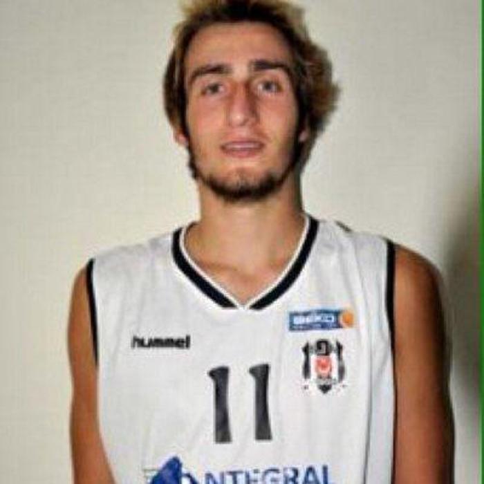 Kariyeri genç yaşta bitti