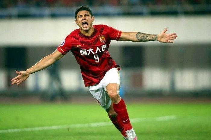 Burak Yılmazın birlikte oynayacağı yıldızlar