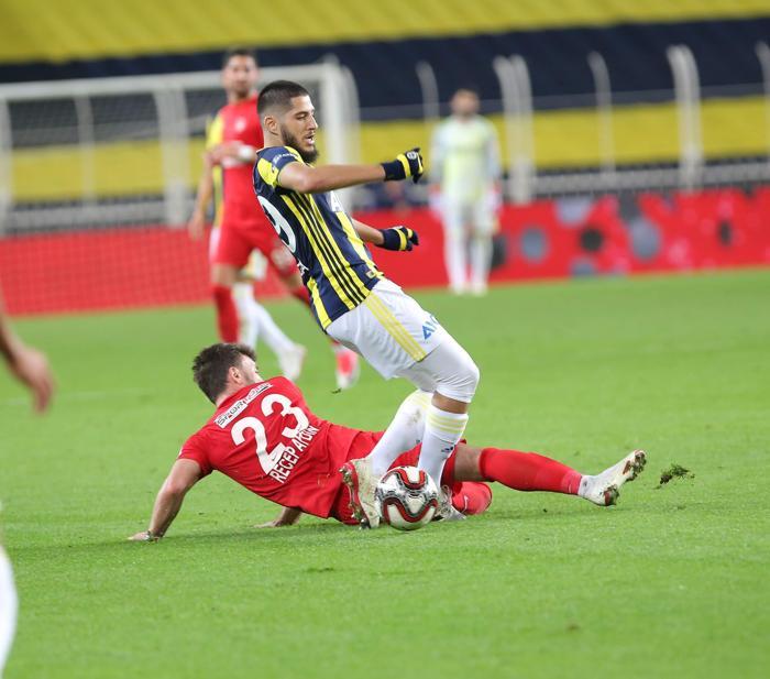 YASSINE BENZIA