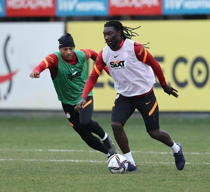 Son dakika haberi Galatasarayda Arda Turan ve Morutan takımla çalıştı