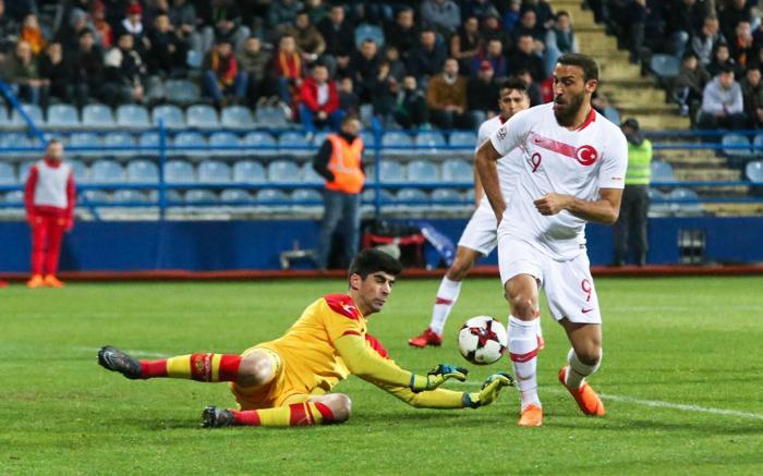 Fanatik yazarlarının Karadağ - Türkiye maçı yorumları