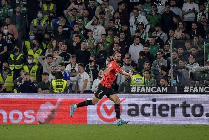 Son dakika haberi Vedat Muriqi kendisini İspanyada buldu 2 gol daha atarsa...