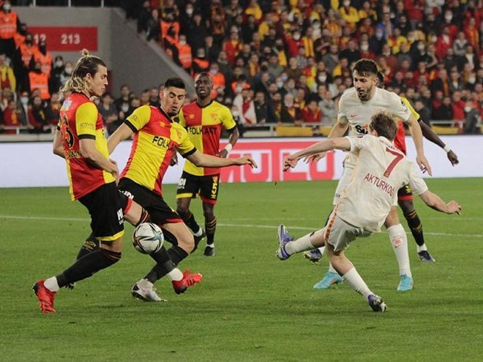 Fanatik yazarları Göztepe - Galatasaray maçını değerlendirdi