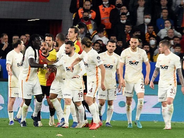 Fanatik yazarları Göztepe - Galatasaray maçını değerlendirdi