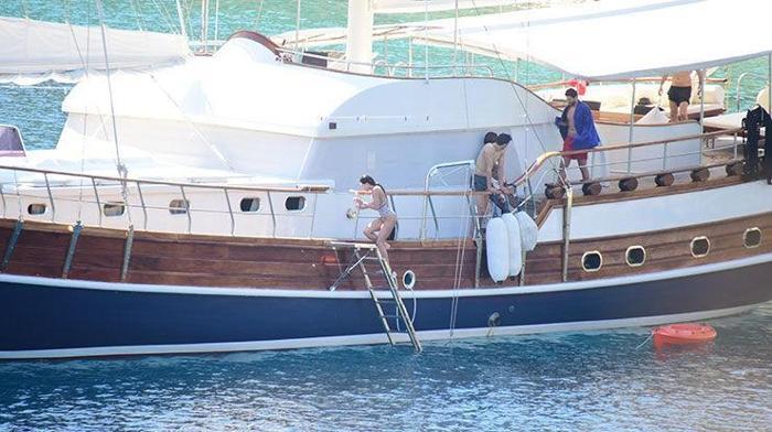 Dua Lipa ile pişti oldu
