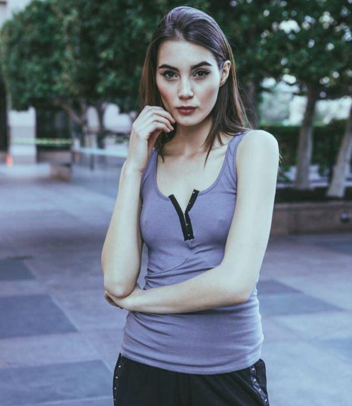 Patrik Schickin kız kardeşi Kristyna Schickova güzelliğiyle büyülüyor