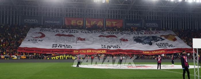 Göztepe - Galatasaray maçı kapalı gişe Gürsel Aksel Stadında tam destek