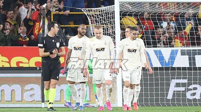 Göztepe - Galatasaray maçı kapalı gişe Gürsel Aksel Stadında tam destek