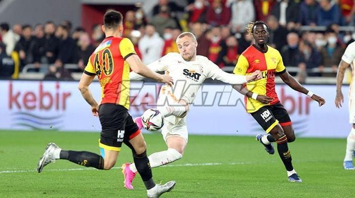 Galatasarayda Victor Nelssonun ilk golü, Mostafa Mohamedin ilk asisti... İşte o anlar