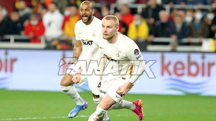 Galatasarayda Victor Nelssonun ilk golü, Mostafa Mohamedin ilk asisti... İşte o anlar