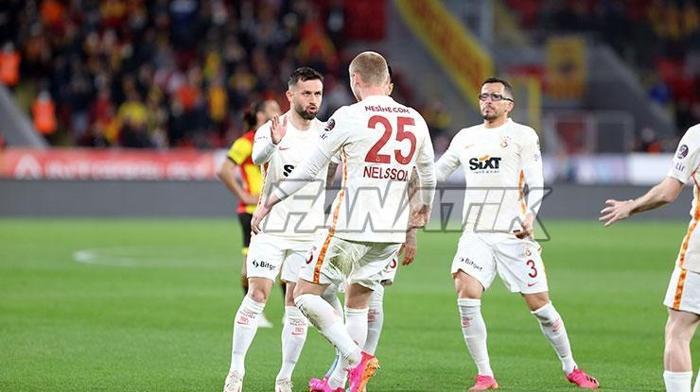Galatasarayda Victor Nelssonun ilk golü, Mostafa Mohamedin ilk asisti... İşte o anlar