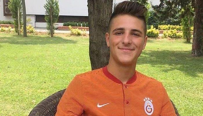 Ahmet Sivri - Forvet