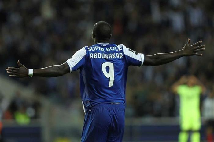 Galatasarayda hedef Aboubakar ve Kjaer