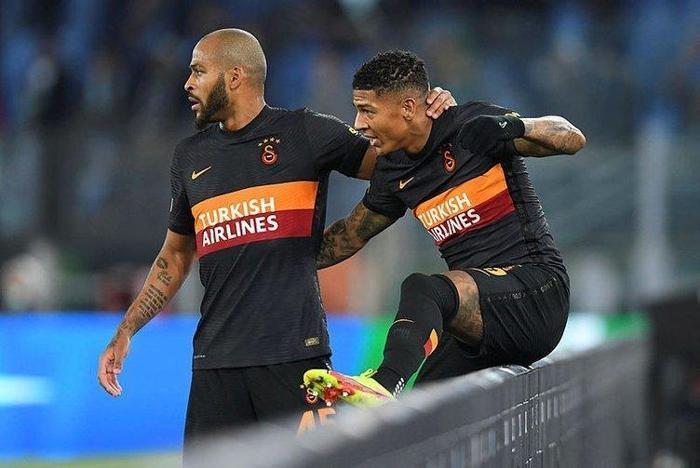 Son dakika haberi Galatasarayda yıldız ismin bileti kesildi…