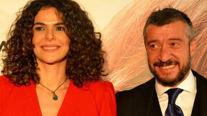 Tümer Metin ile oyuncu Gamze Topuz, soluğu Çeşmede aldı