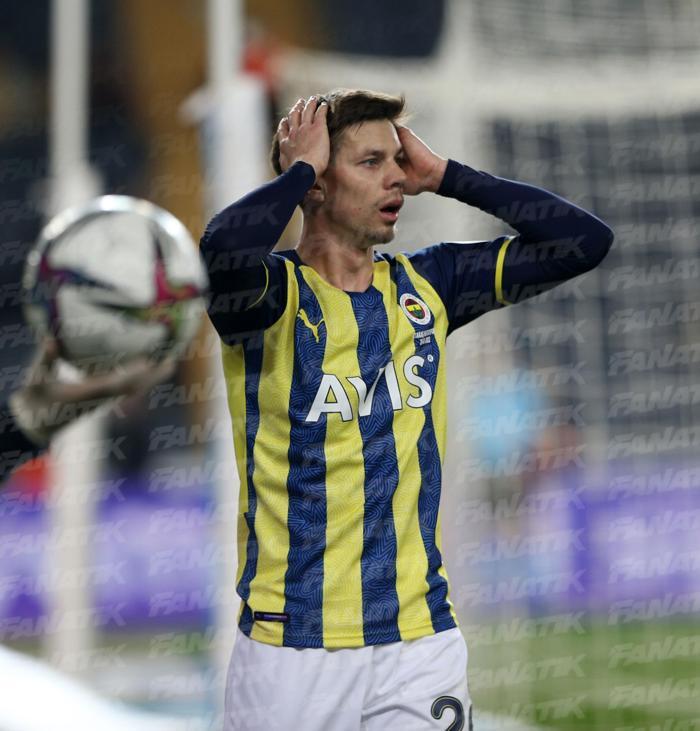 Fenerbahçede Serdar Dursun-Arda Güler diyaloğu dikkat çekti